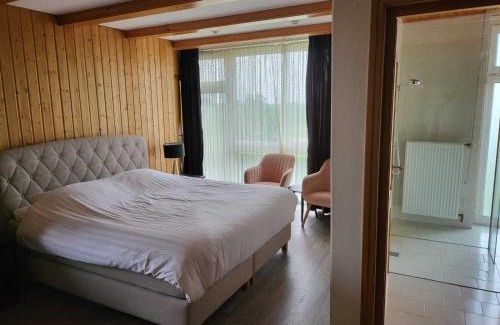Ditzumerverlaat Bed & Breakfast | Inviting Bed & Breakfast Rheiderland with Family-Friendly Amenities