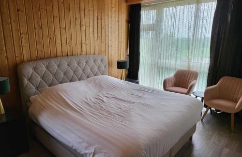 Ditzumerverlaat Bed & Breakfast | Inviting Bed & Breakfast Rheiderland with Family-Friendly Amenities