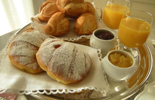 Bergamo Bed & Breakfast | Top-Rated Bed & Breakfast Sant'Erasmo with Family Amenities