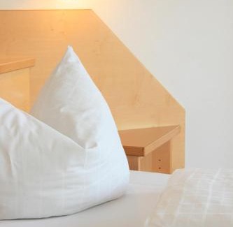 Maranza House | Inviting Untermüllerhof Bed & Breakfast with Ocean Views