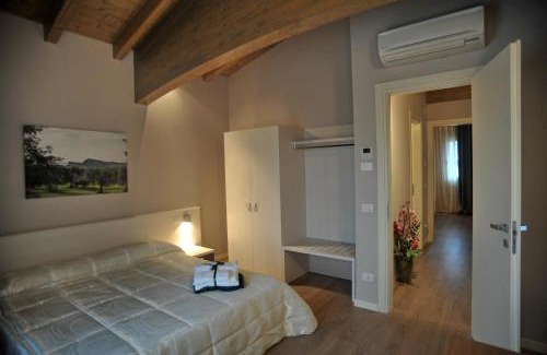 Moniga del Garda Bed & Breakfast | Guest Rated Bed & Breakfast Vieulif with Breakfast Included