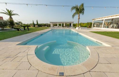 Alezio Bed & Breakfast | Pet-Friendly Villa Michela Alezio with Pool & Ocean Views