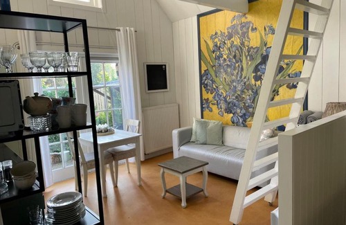 Warder Bed & Breakfast | Pet-Friendly Getaway: Bed en Breakfast Onder aan de Dijk