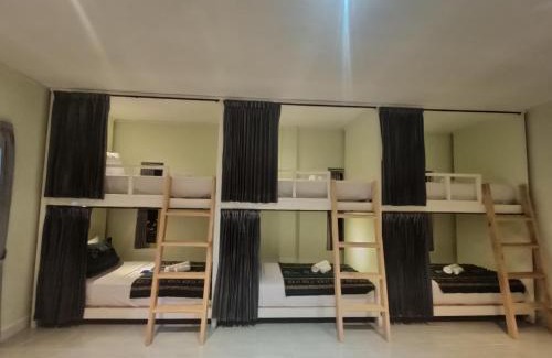 Kuta Hostel | Bed On The Beach