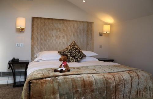 Newmarket Hotel | Relax at Bedford Lodge Hotel & Spa - 4-Star Retreat with Ocean Views