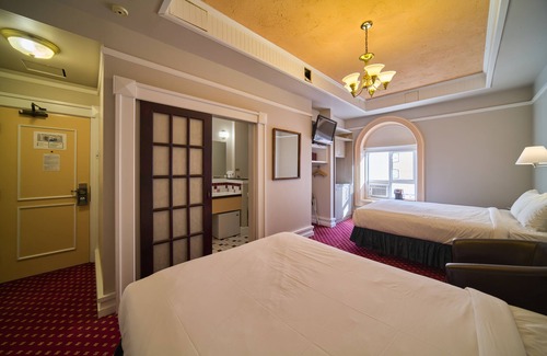 Downtown Victoria Hotel | Top-Rated Eco-Friendly Stay at Bedford Regency Hotel