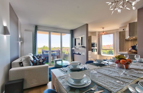 Bailly-Romainvilliers Apartment | Enchanting Bedland Apartment Steps from Disneyland Paris
