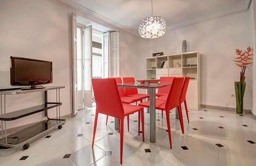Sant Francesc Apartment | Family-Friendly Comfort at Beds & Breaks Danna
