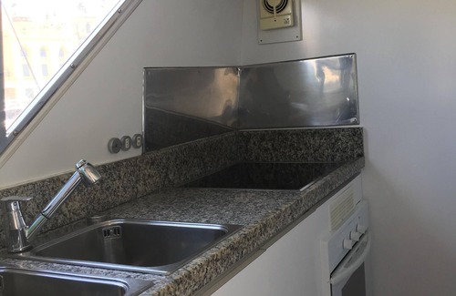 Birgu Boat Rental | Experience Beds on Boat: Unique B&B with Oceanfront Views