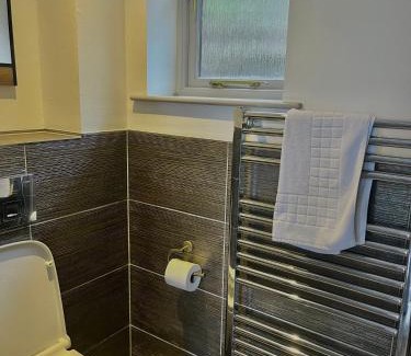 Pegsdon Ski Chalet | Charming Beech Country Chalet in Pegsdon - Guest Rated 8/10