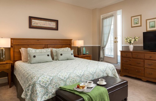 Off Broadway Bed & Breakfast | Beech Tree Inn & Cottage: Ocean View with Breakfast Included