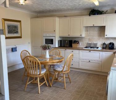 Downham Market House | Relax at Beech View Cottage: 4-Star Child-Friendly Retreat