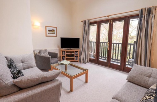 Ambleside Apartment | Beechside Hotel: Family-Friendly Retreat with Perfect Reviews
