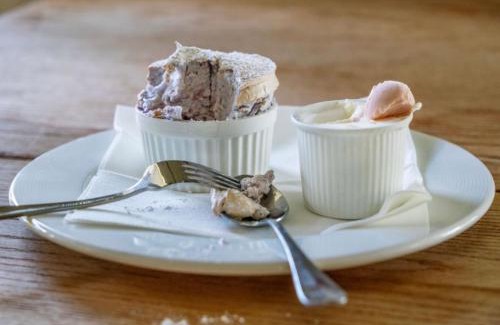 Beechworth House | Experience Beechworth House: Pet-Friendly Oasis with Ocean Views