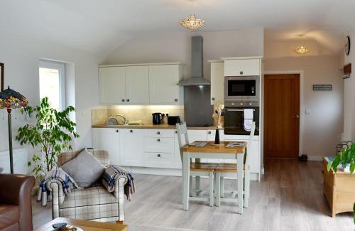 Bodfari House | Delightful Beehive Cottage: A 5-Star Family Retreat