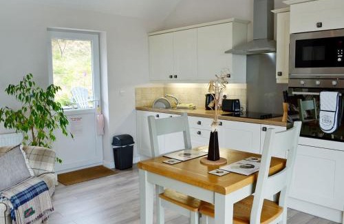 Bodfari House | Delightful Beehive Cottage: A 5-Star Family Retreat