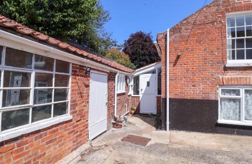 Beccles House | Beehive