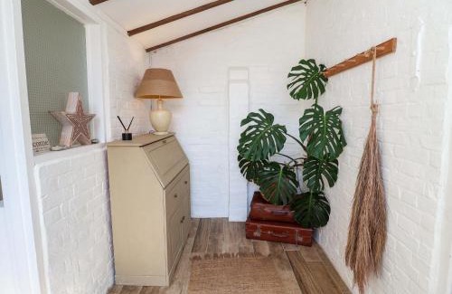 Beccles House | Beehive
