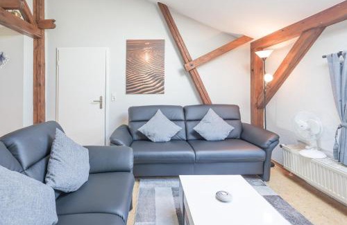 Sonke-Nissen-Koog Apartment | Discover Beens Hallig: Family-Friendly Retreat with Kitchen