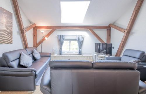 Sonke-Nissen-Koog Apartment | Discover Beens Hallig: Family-Friendly Retreat with Kitchen