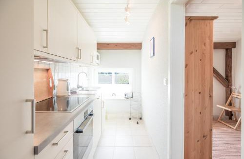 Sonke-Nissen-Koog Apartment | Discover Beens Hallig: Family-Friendly Retreat with Kitchen