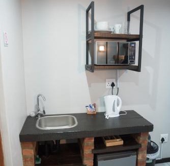 Potchefstroom Apartment | Family-Friendly Beesdam Guesthouse with 9/10 Review Score