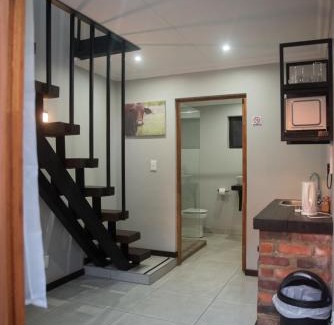 Potchefstroom Apartment | Family-Friendly Beesdam Guesthouse with 9/10 Review Score