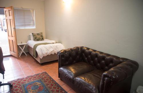 Potchefstroom Apartment | Family-Friendly Beesdam Guesthouse with 9/10 Review Score