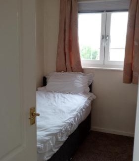 Poulton-le-Fylde House | Beeston House - Guest Rated 9.2 with Pet-Friendly Amenities