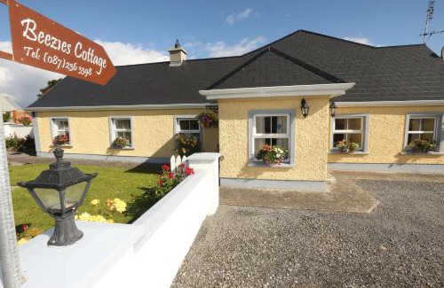 Grange House | Guest Rated Beezies Self Catering Cottages with Ocean Views