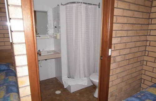 Bega Hotel | Discover Comfort at Bega Southtown Motor Inn with Pool & Breakfast