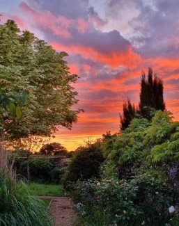 Melton Constable House | Guest Rated: Begonia Cottage - Family-Friendly Retreat