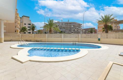 Daimuz Apartment | Discover Begonia: Oceanfront Escape with Pool & Family Fun
