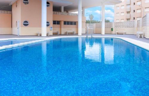 Daimuz Apartment | Discover Begonia: Oceanfront Escape with Pool & Family Fun