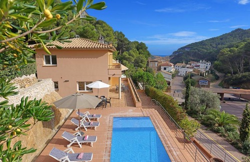 Sa Tuna Villa | BEGUR-SA TUNA VILLA: 4 Bedrooms & Private Pool Near Beach