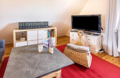 Huefingen Apartment | Cozy Apartment in Hüfingen - Pet & Child Friendly Stay