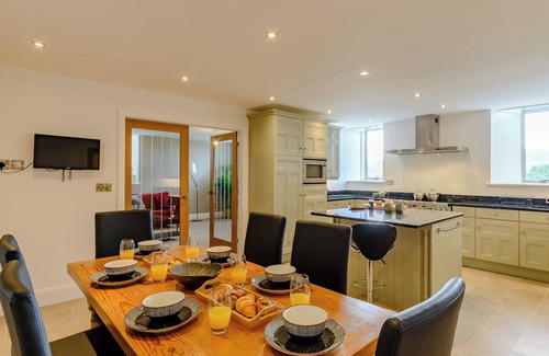 Leyburn Cottage | Convenient Stay: 10 Steps to Your Perfect Getaway