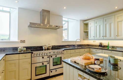 Leyburn Cottage | Convenient Stay: 10 Steps to Your Perfect Getaway