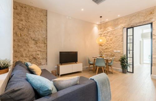 San Roque Apartment | Inviting BeHouse Arroyo A: Family-Friendly & Highly Rated