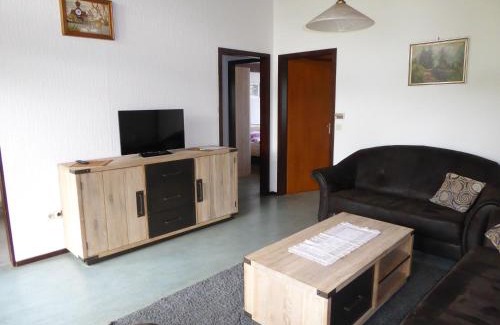 Immenstaad am Bodensee House | Behringer: Family-Friendly Retreat with Pet Accommodations