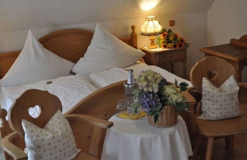 Seelhorst Hotel | Discover Bei Hölzchen: Family-Friendly with Restaurant & Breakfast