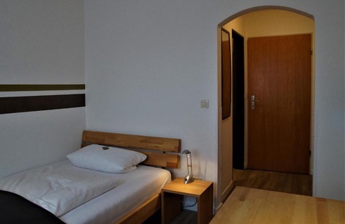 Konigslutter am Elm Hotel | Discover Bei Meier’s Zum Weißen Roß: Pet-Friendly Retreat