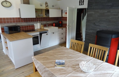 Kalterherberg House | Family-Friendly BEI SCHMEDTE: Fun Playrooms & BBQ Terrace