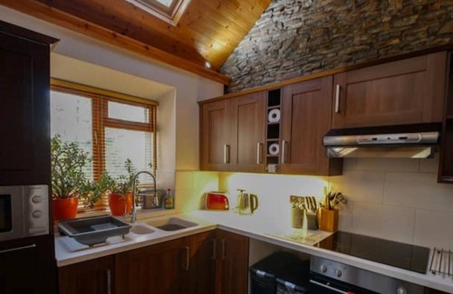 Margam Cottage | Beili Glas Cottage - Serene Nature Hideaway with Amenities