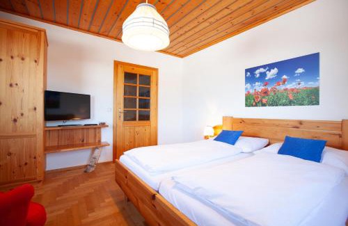 Gross Gerungs House | Experience the Best at Gasthof Einfalt: Pet-Friendly Retreat