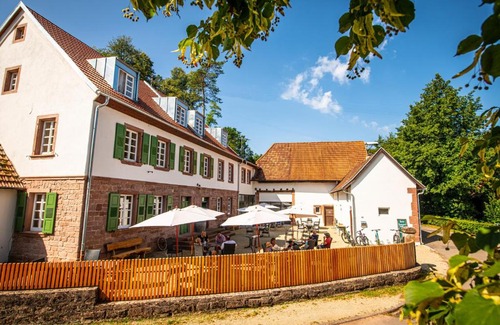 Bobenthal Hotel | Outstanding Beim Mühlenwirt: Guest Rated 10/10 with Breakfast