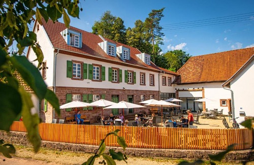 Bobenthal Hotel | Outstanding Beim Mühlenwirt: Guest Rated 10/10 with Breakfast