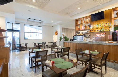 Pina Apartment | Oceanfront Comfort at Beira Mar - Flat Executive, 4 Stars