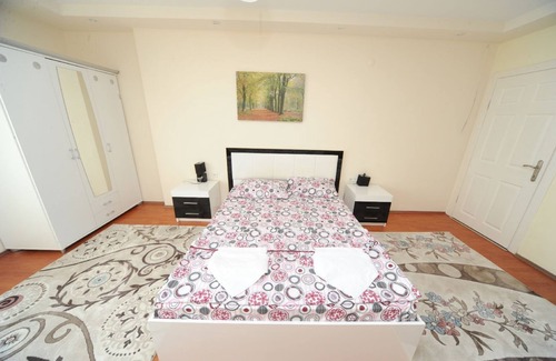 Alanya House | Elegant Bektaş 1 Villa with Inviting Pool Retreat