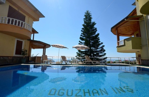Alanya House | Enjoy a Serene Stay at Bektaş 3 Villa with Pool Access